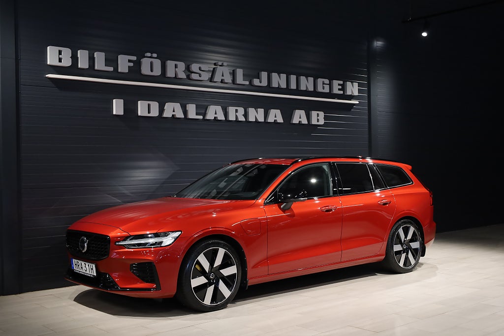 Volvo V60 Recharge T6 II AWD Ultimate Dark Panorama/H&K/360°/HUD