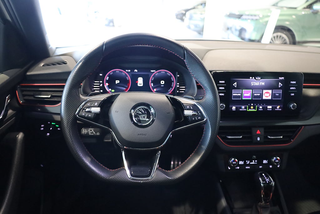 Skoda Kamiq 1.0 TSI AUT Monte Carlo Drag CarPlay Panorama Kamera 2022