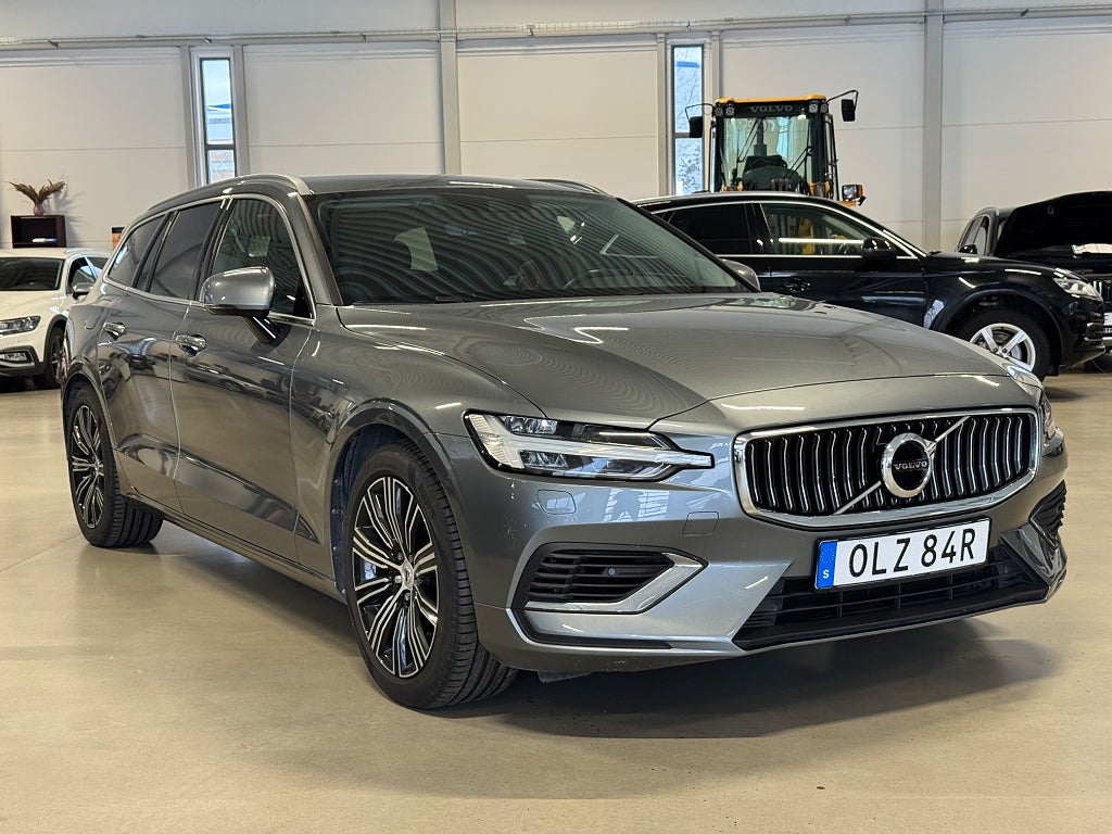 Volvo V60 Recharge T6 AWD AUT VÄRMARE LÄDER DRAG V-HJUL H/K