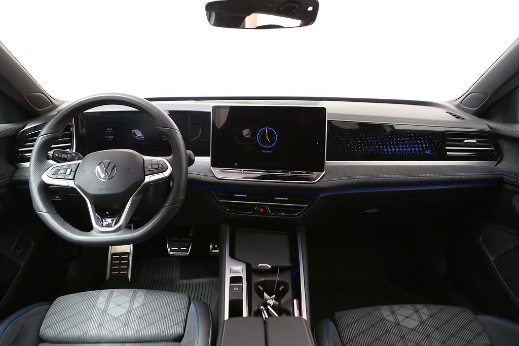 Volkswagen Passat 2,0 TDI SCR 4M R-Line SC Panorama Leasbar 2025