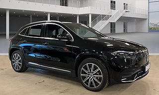 SUV Mercedes-Benz EQA 12 av 12