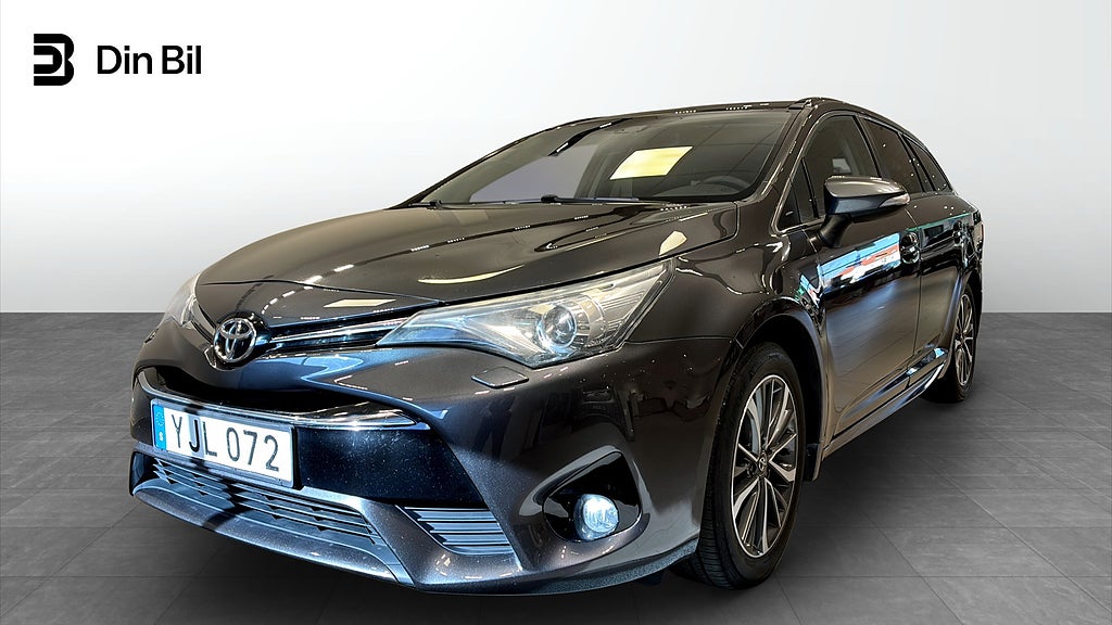 Toyota Avensis Active Plus 147 HK Drag/Backkamera