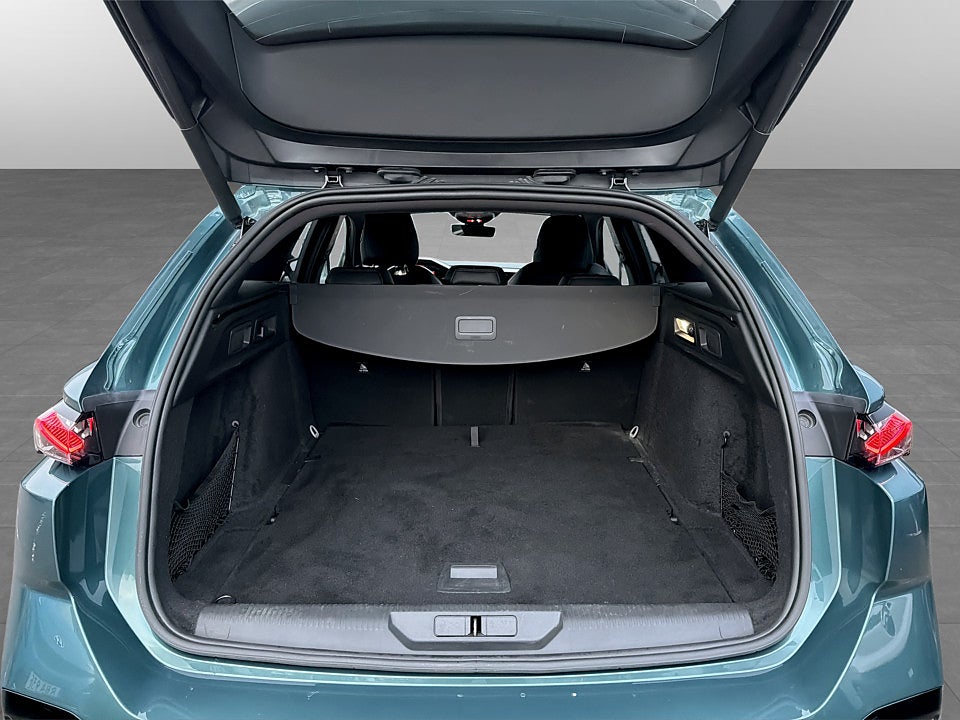 Bild på Peugeot 308 SW GT 1.2 PT 130hk Aut - B-KAMERA, ELSTOL