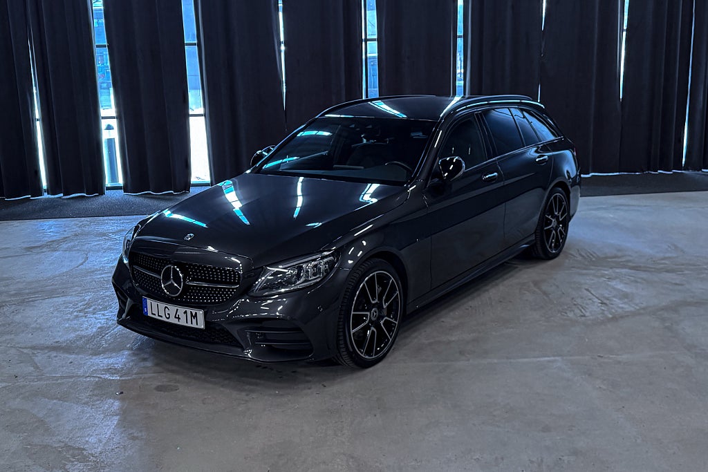 Mercedes-Benz C300 de AMG|360|Burmester|Adaptiv|Luftfjädring