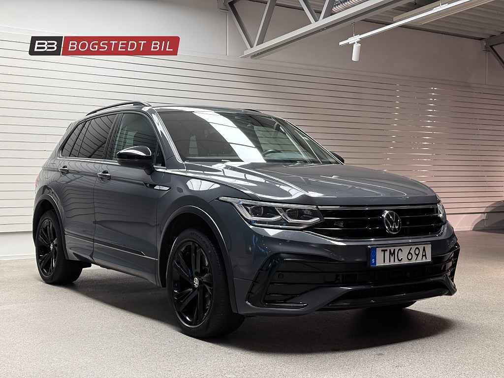 Volkswagen Tiguan 2.0 TDI 200hk 4M DSG R-Line Black | Drag | Värmare