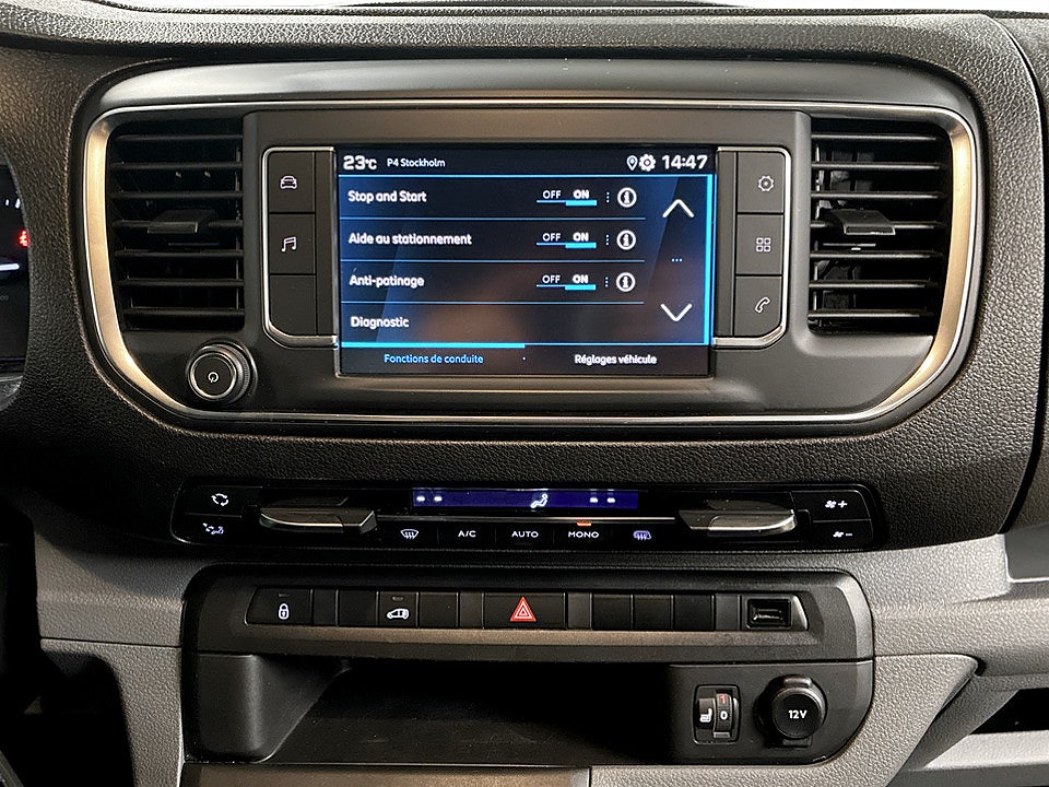 Bild på Peugeot Expert PRO+ 2.0 BHDi 180hk Aut L2 B-KAMERA CARPLAY