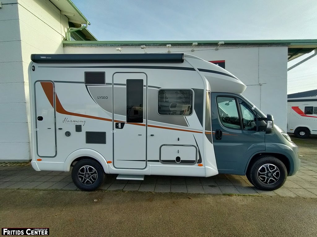 Bürstner Harmony 594 Droppdown med stor lounge face to face