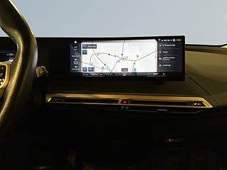 BMW iX xDrive40 Innovation 360° Laser Pvärm HuD H/K GPS SoV – bild 11