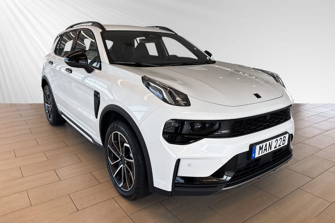 Lynk & Co 01 Core PHEV 2025, bild 5/10