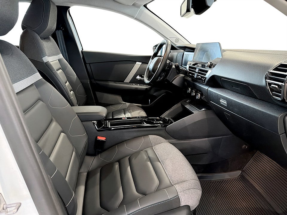 Bild på Citroën C4-X Shine 1.2 PT 130 Aut B-KAMERA NAVI