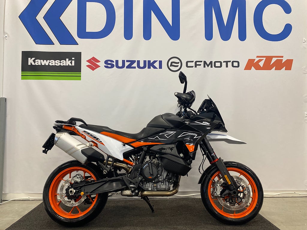 KTM 890 SMT "mkt fin hoj med bra utrustning"