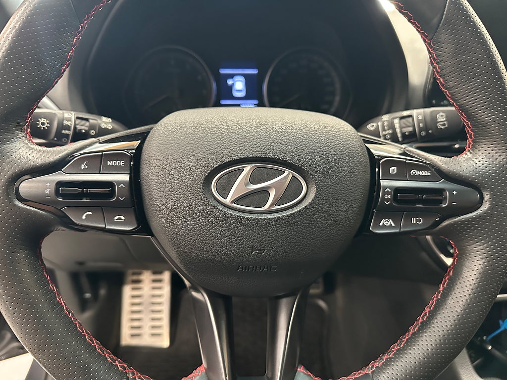 Hyundai i30 Kombi 1.5 T Automat N-Line 160Hk Bränslevärmare thumbnail