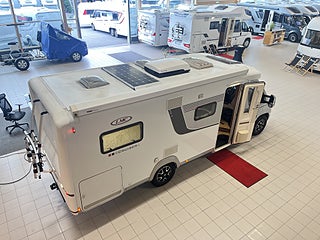 Husbil-halvintegrerad LMC T681 6 av 26