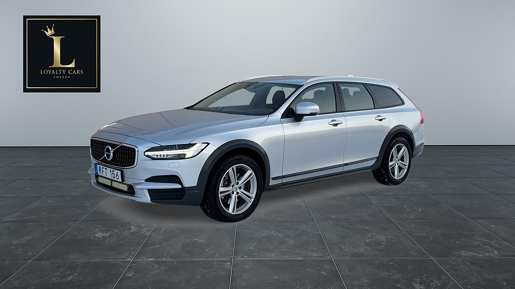 Volvo V90 Cross Country D4 AWD Geartronic Momentum  Eu6/ Värmare/ B-Kam