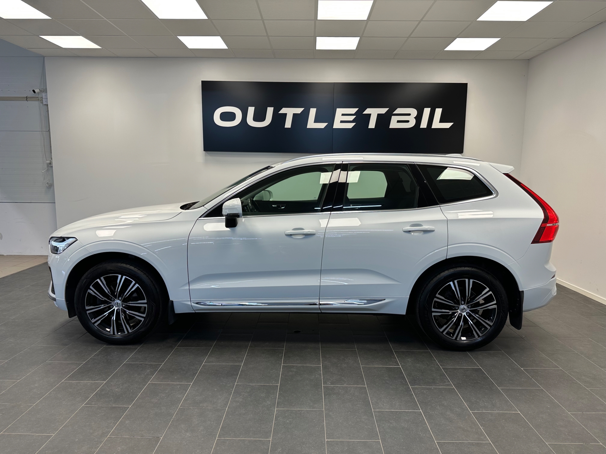 Volvo XC60 2022, bild 2/58