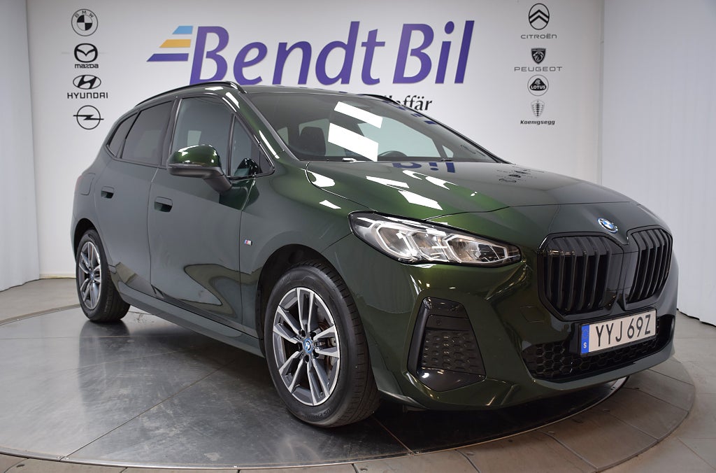 BMW 225e xDrive AT | M Sport | Dragkrok | Rattvärme