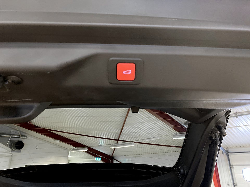 Bild på Peugeot 3008 GT Hybrid 145hk Aut B-KAMERA CARPLAY