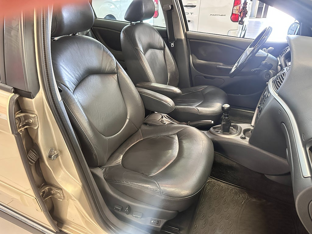 Citroën C5 2.0 HDiF 136hk Dragkrok, elstolar thumbnail