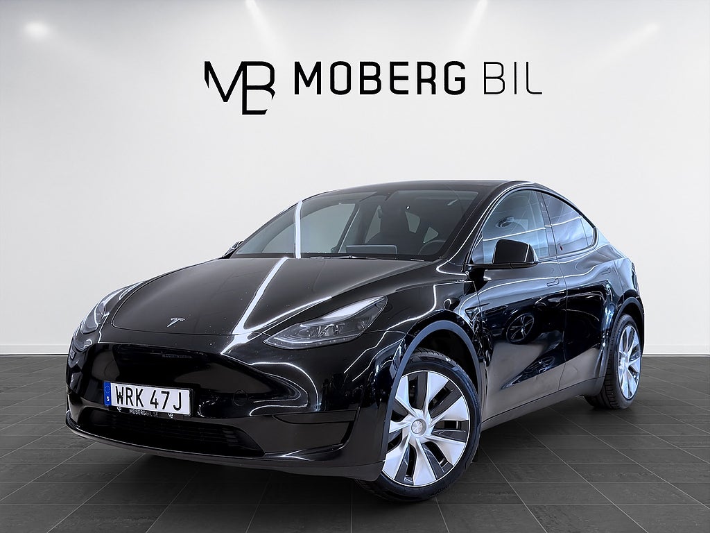 Tesla Model Y Standard Range 299hk Pano Drag B-Kamera