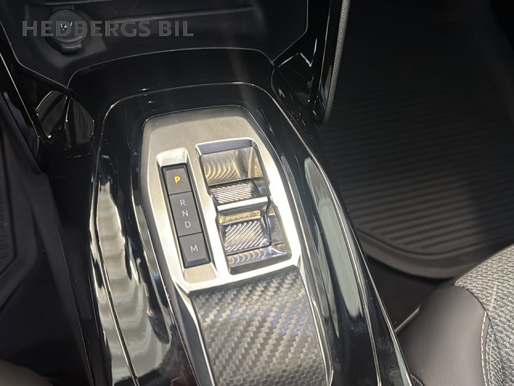Peugeot 2008 Allure 1.2 PureTech 130HK AUT thumbnail