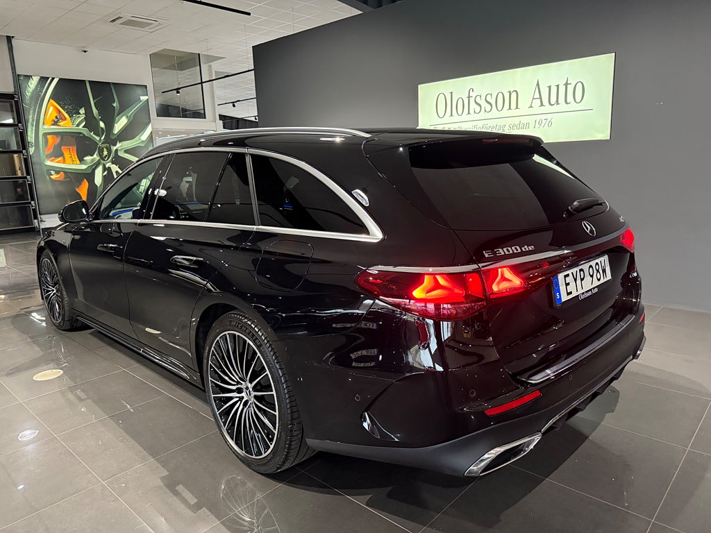 Mercedes-Benz E 300 de 4MATIC AMG Premium 20tum Läder - bild 2