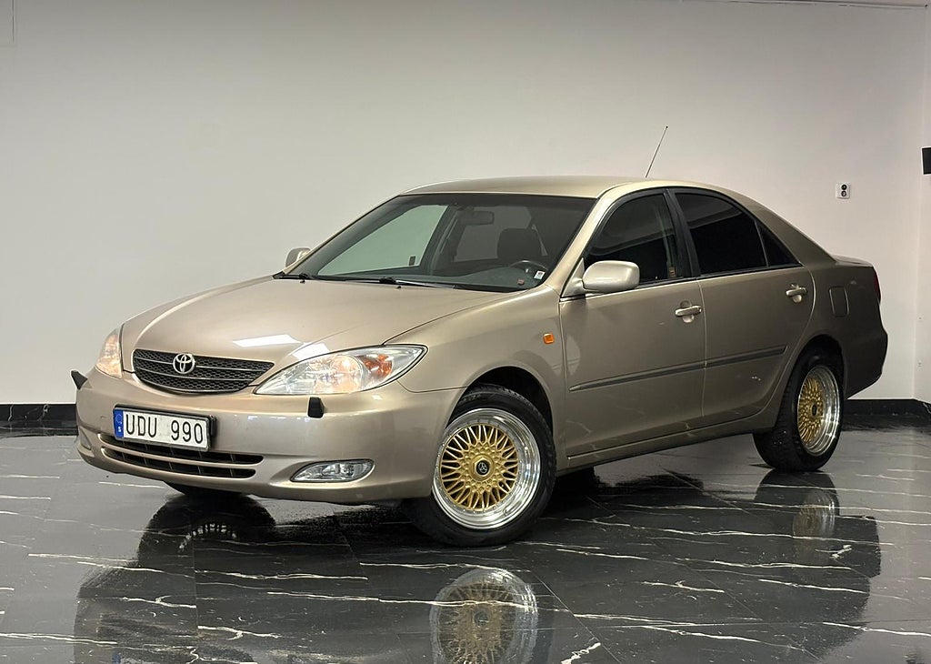 Toyota Camry 2.4 152Hk