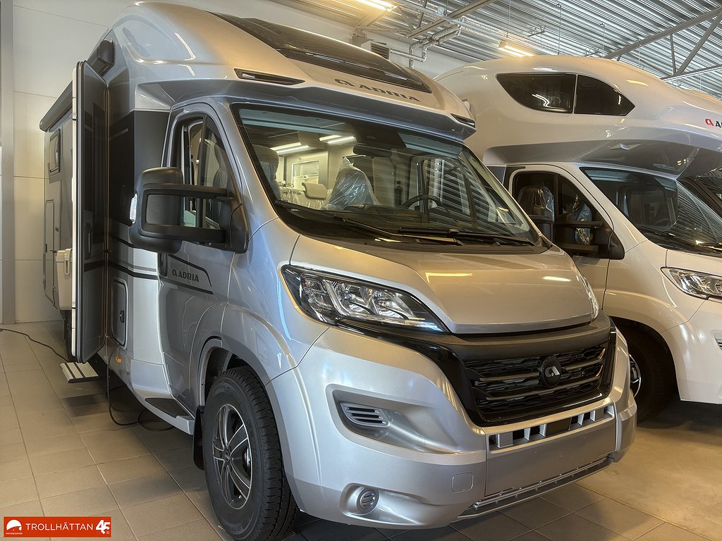 Adria MATRIX SUPREME 670 SL  *Kampanj Spara 106 000 kr* 