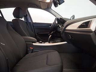 Halvkombi BMW 118 11 av 21