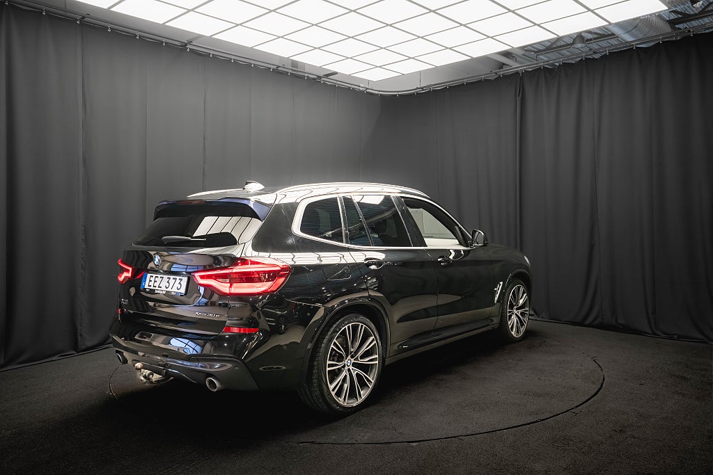 BMW X3 xDrive30e M Sport LÄDER 21'' DRAG 360° HUD ELSTOL MOMS