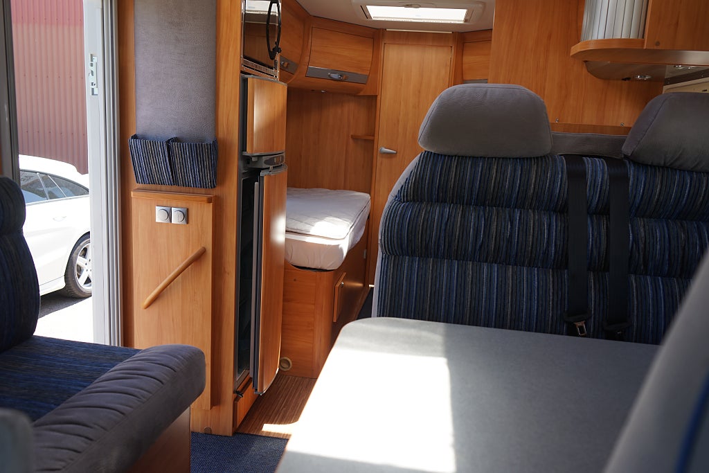 Adria Mobil Coral S 670 SLT Scandinavian Edition 131 hk 4.99% Ränta