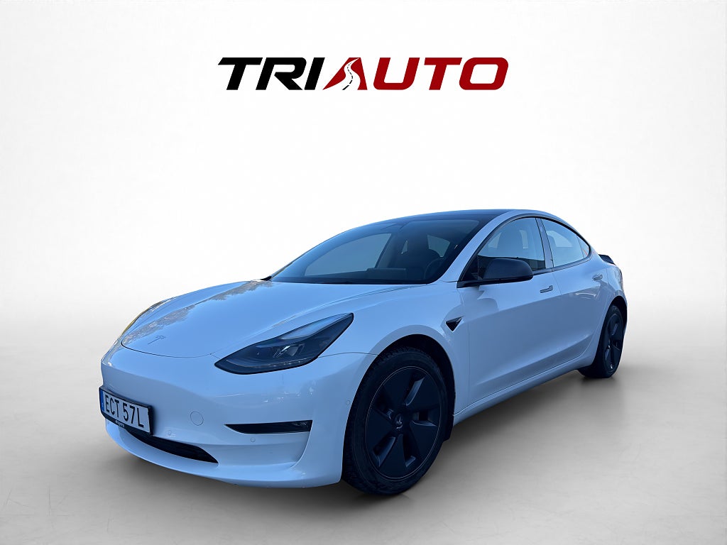 Tesla Model 3 Long Range AWD MOMS Panorama Autopilot 440hk