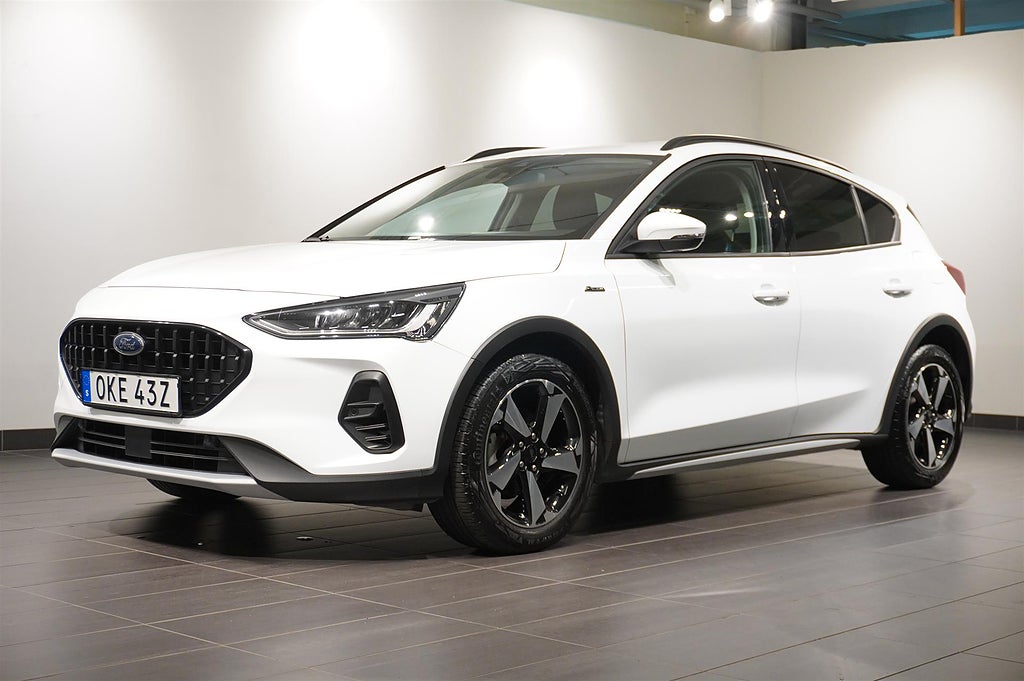 Ford Focus 5d Active 1.0 EcoBoost Kamera Motorvärmare | Ränta 3,95%