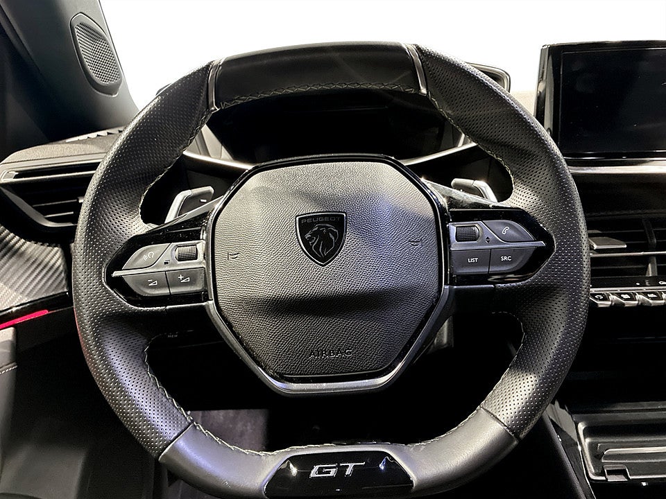 Bild på Peugeot 2008 GT Hybrid 145hk Aut ELSTOL B-KAMERA CARPLAY