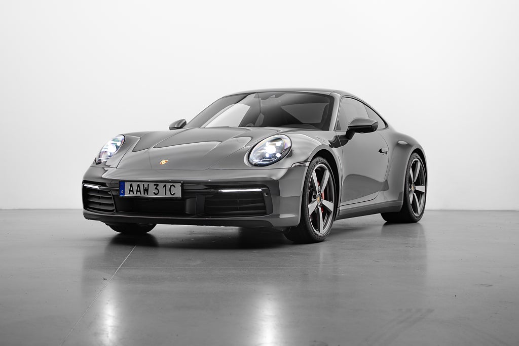 Porsche 911 992 Carrera S - Bakaxelstyrning - Servad 3 ggr