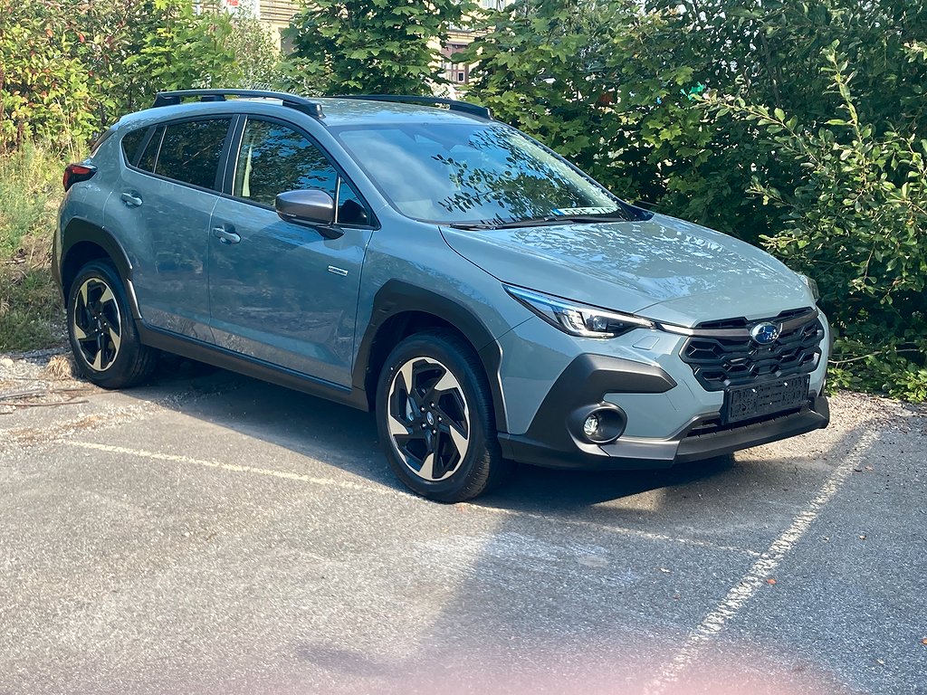 Subaru Crosstrek e-Boxer Lineartronic , v-hjul och dragkrok