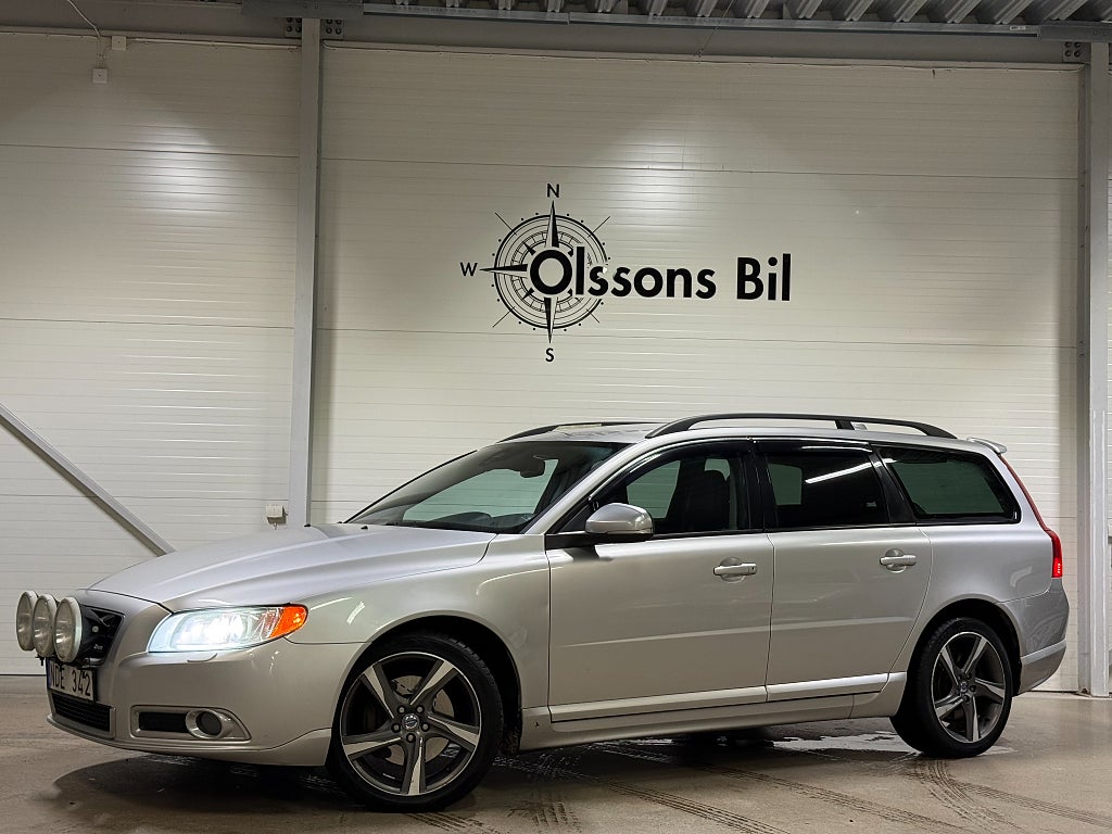 Volvo V70 D4 AWD R-Design Aut D-Värm Läder Drag 5cyl Facelift