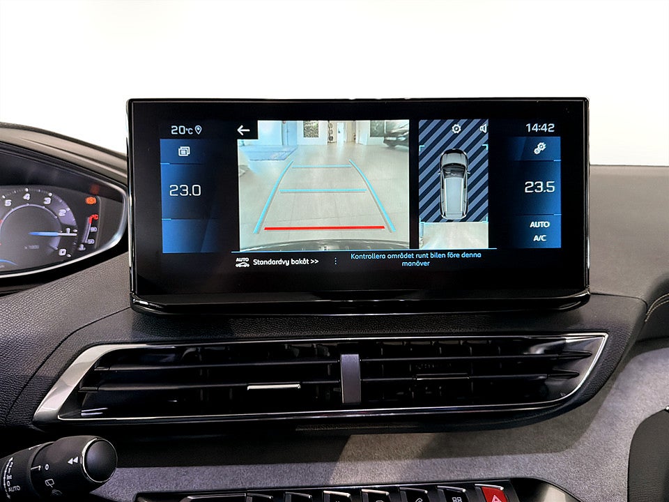 Bild på Peugeot 5008 GT Black Pack 1.2 PT 130hk Aut 7-SITS B-KAMERA CARPLAY