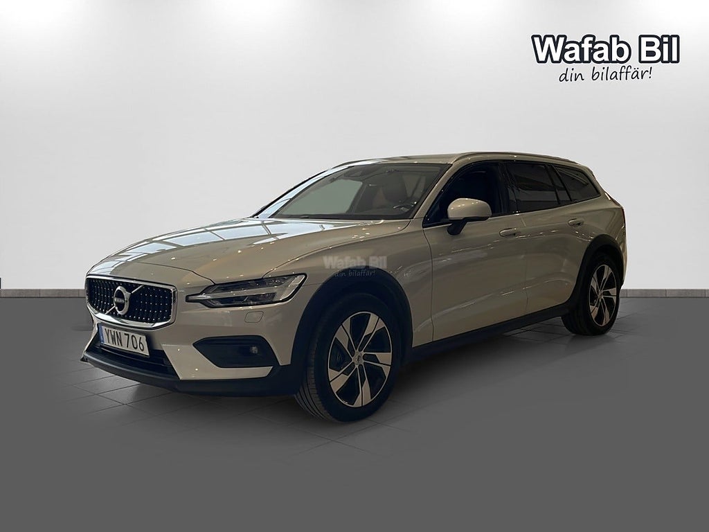 Volvo V60 Cross Country D4 AWD GEARTRONIC MOMENTUM