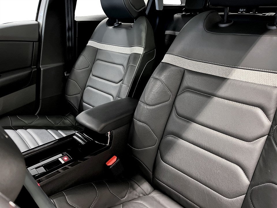 Bild på Citroën C4 Shine Exclusive 1.2 PT 155hk Aut - PANO, B-KAMERA