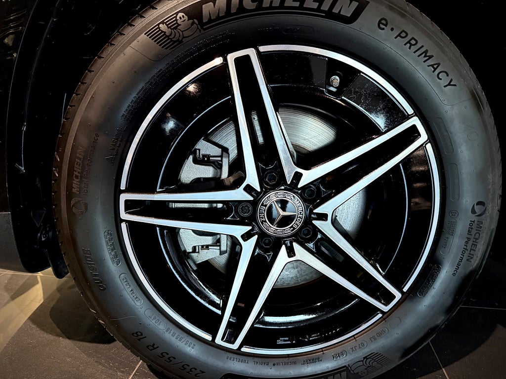 Mercedes-Benz EQA 300 4MATIC AMG Advanced Vinterpaket - bild 9