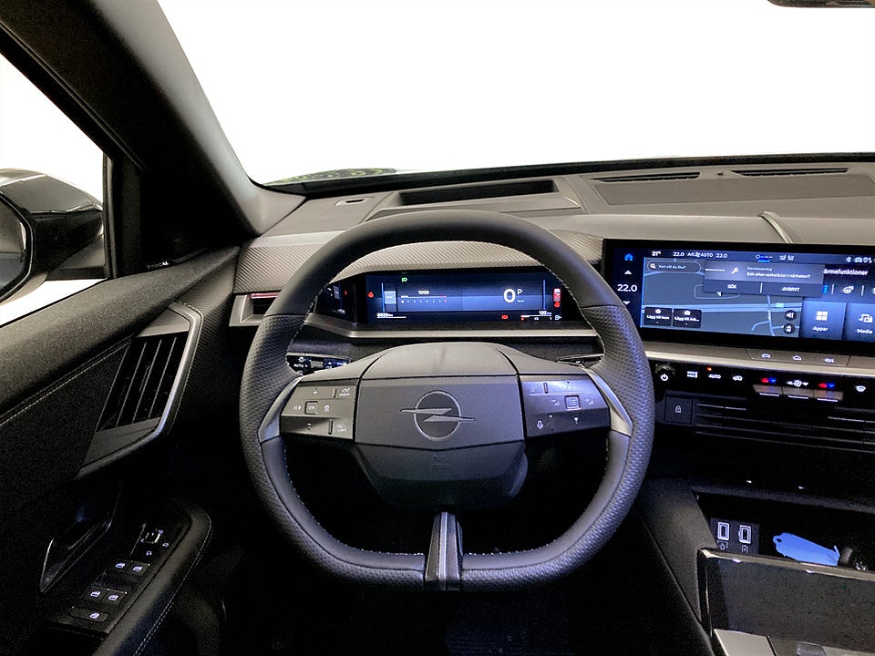 Bild på Opel Grandland ultimate Hybrid 145hk Aut PANO ELSTOL FOCAL