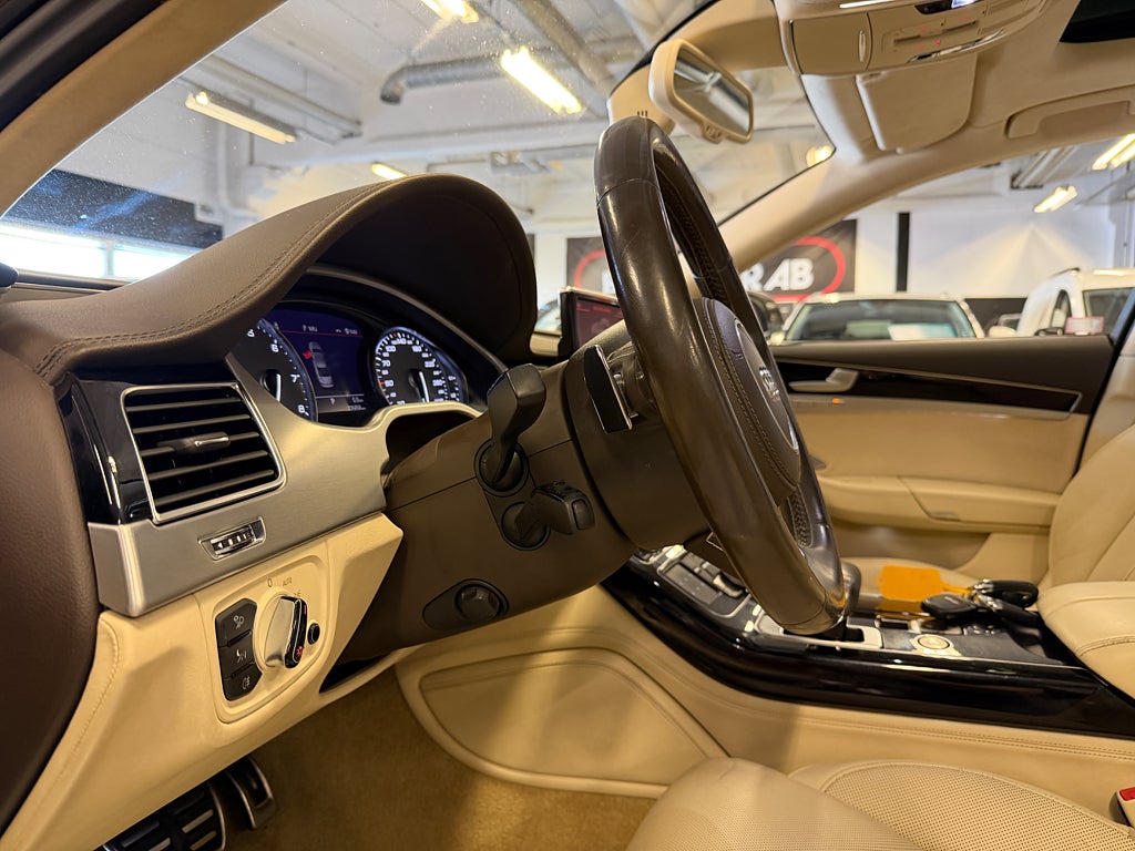 Audi S8 2013 - miniatyr 12