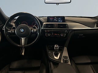 BMW 330i xDrive M Sport S&V-hjul/Hud/Pano/Skinn/H/K/A.d helljus