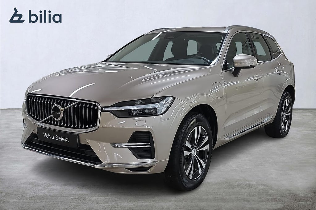 Volvo XC60 Recharge T6 Core Bright AWD Dragkrok kamera