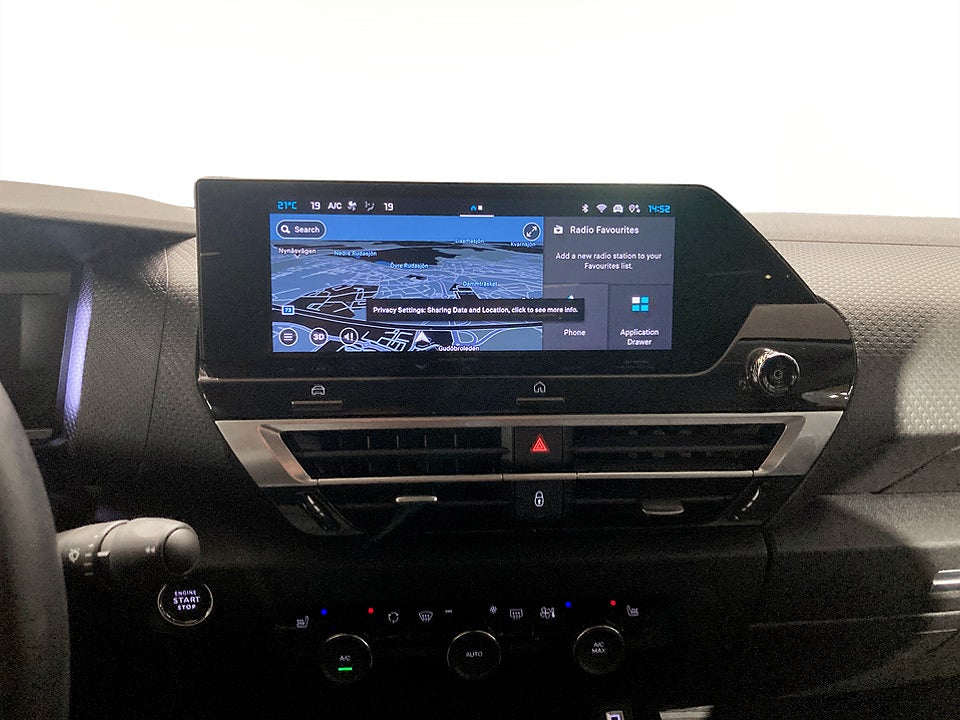 Bild på Citroën C4-X Shine 1.2 PT 130hk Aut B-KAMERA CARPLAY