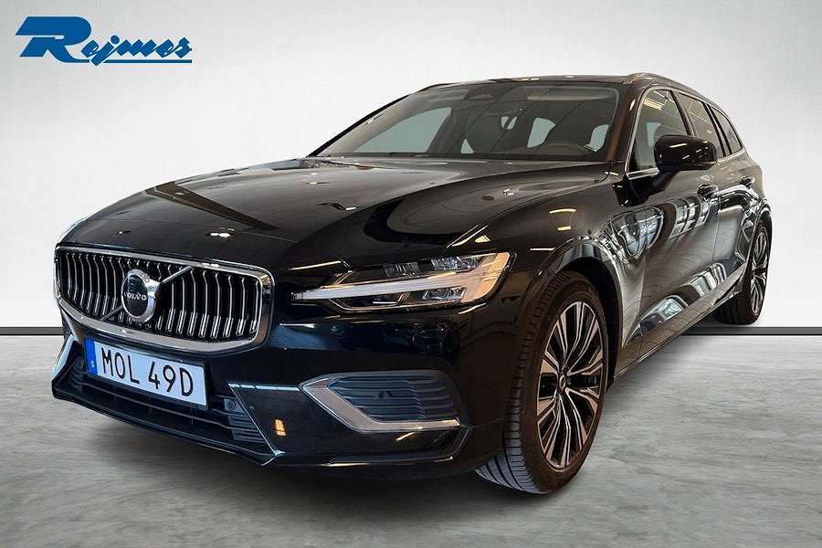 Volvo V60 Recharge T6 Core Edition/Läder/H&K/Dragkrok