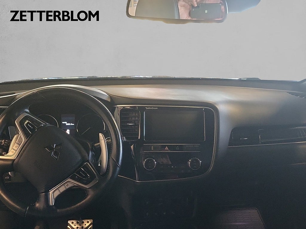 Kombi Mitsubishi Outlander 10 av 12