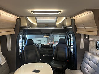 Husbil-halvintegrerad Kabe TMR X 780 LGB 15 av 26