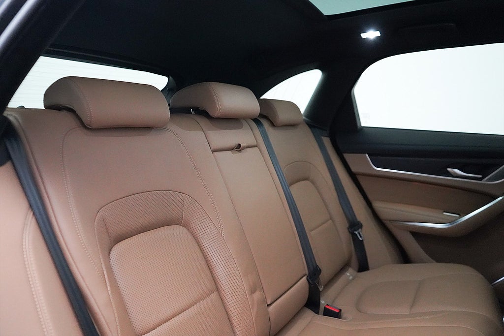 Jaguar F-Pace P400e PHEV Automatic, 404hp, 2021
