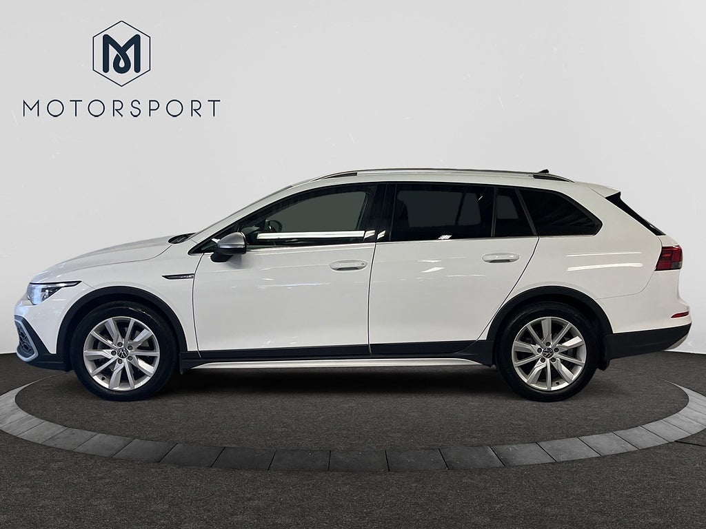 Volkswagen Golf Alltrack 2.0 TDI 4Motion Alltrack Drag Adaptiv farth Värmare bild 2
